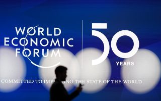 Νταβός: Υπό την σκιά της Όμικρον το Παγκόσμιο Οικονομικό Φόρουμ