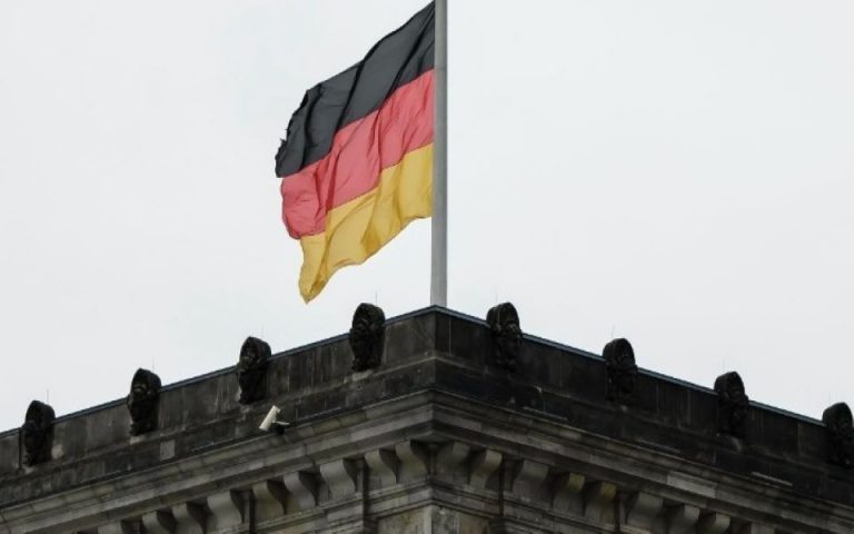 Γερμανία: Η μείωση της κατανάλωσης θα φέρει ύφεση από το γ΄τρίμηνο του 2022