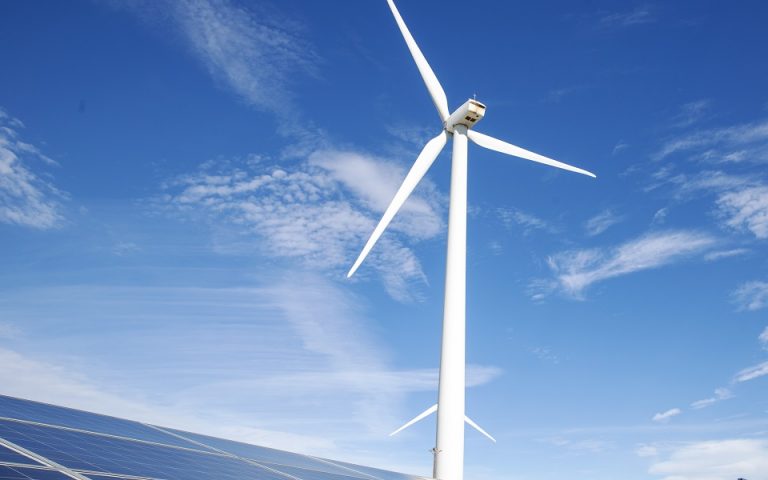 Ηλεκτρική ενέργεια: Από ανανεώσιμες πηγές το 39% της ζήτησης φέτος