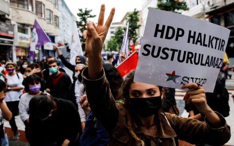 Tουρκία: Θα εξεταστεί η προσφυγή να τεθεί εκτός νόμου το HDP