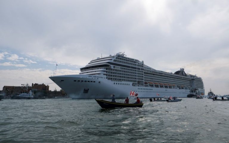 Βενετία: Προς απαγόρευση των μεγάλων κρουαζιερόπλοιων στο Μεγάλο Κανάλι