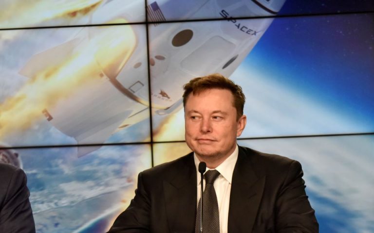 O Elon Musk απαντά στις επικρίσεις: Υπάρχει χώρος για όλους στο διάστημα