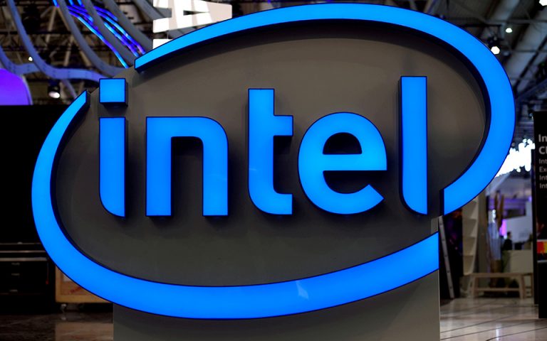 Intel: Επιχορηγήσεις και δάνεια 20 δισ.δολαρίων από Μπάιντεν για παραγωγή τσιπ