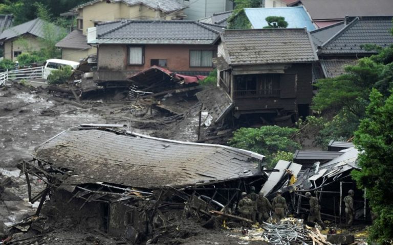 Ιαπωνία: Τεράστια κατολίσθηση λάσπης – 4 νεκροί, πολλοί αγνοούμενοι
