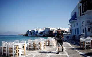 DZ Bank: Διψήφια ανάπτυξη στην Ελλάδα το β’ τρίμηνο – Ποια η εκτίμηση για το καλοκαίρι