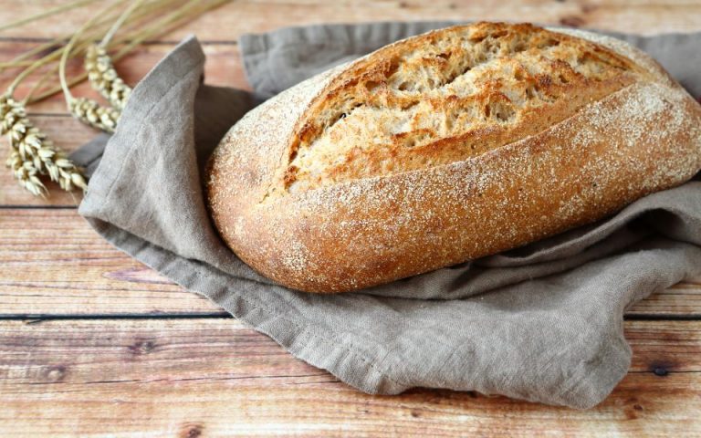 Η μάχη του ψωμιού: Οι αρτοβιομηχανίες, οι φούρνοι και οι επενδύσεις