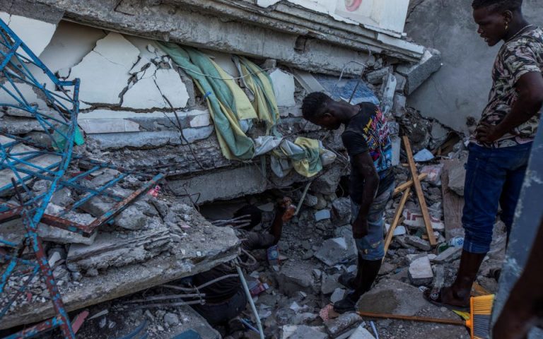 Αϊτή: Στους 724 οι νεκροί από τον σεισμό