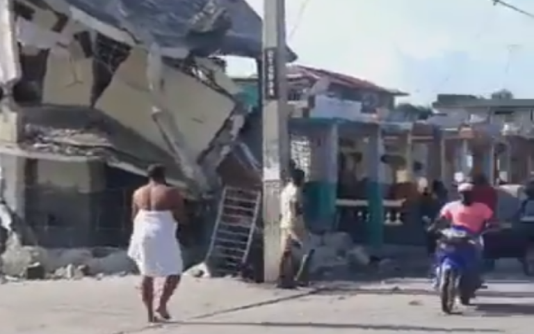 Αϊτή: Τουλάχιστον 29 νεκροί από τον ισχυρό σεισμό (βίντεο)