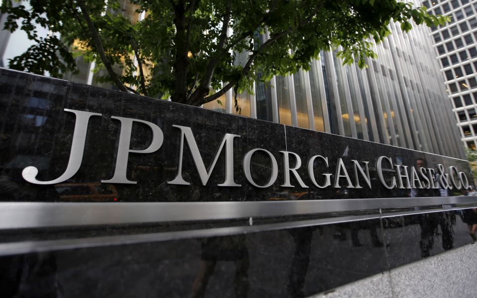 Σκληρές διαπραγματεύσεις για να ολοκληρωθεί το deal JP Morgan – Viva