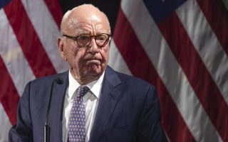 Rupert Murdoch: Αποσύρεται από πρόεδρος των Fox και News Corp ο «βαρόνος» των media