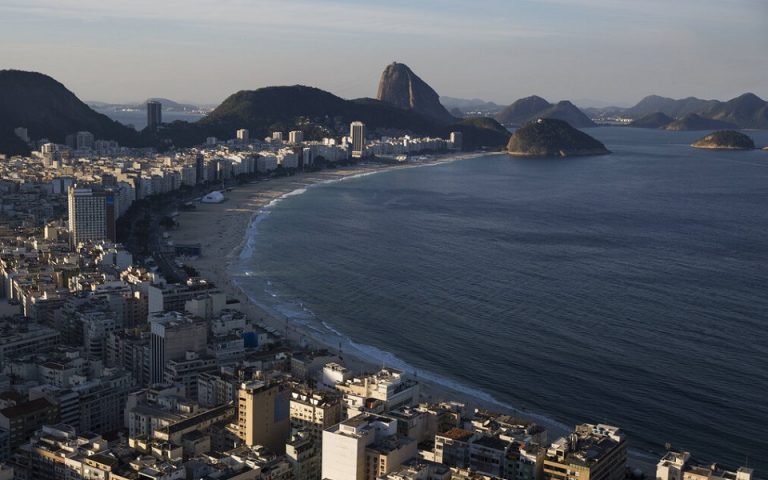 Βραζιλία: Δυναμικό comeback με πέντε εκατομμύρια συμμετοχές στο Καρναβάλι