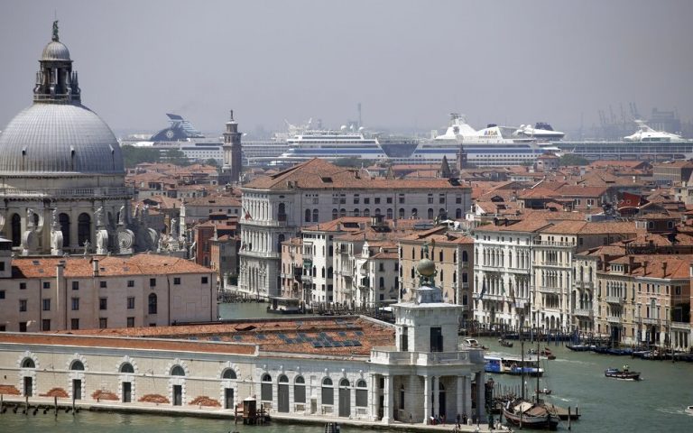 Η Βενετία βάζει… τουρνικέ και εισιτήριο στους τουρίστες