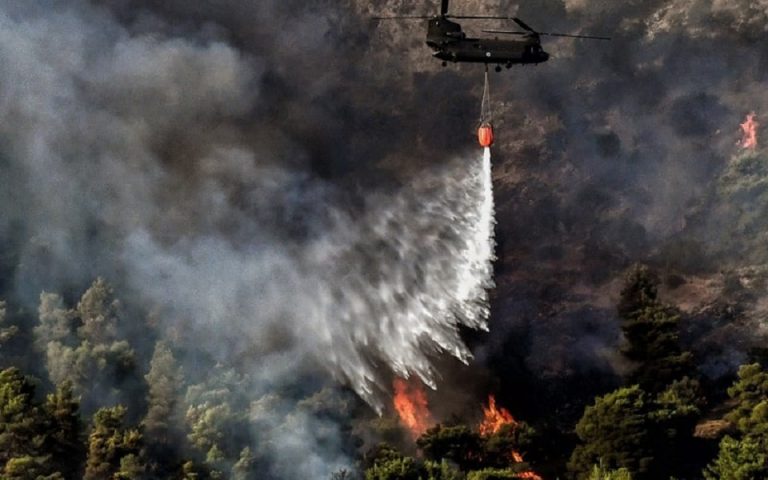 Σε ύψιστο συναγερμό η Πυροσβεστική – 94.000 στρέμματα κάηκαν στα Βίλια