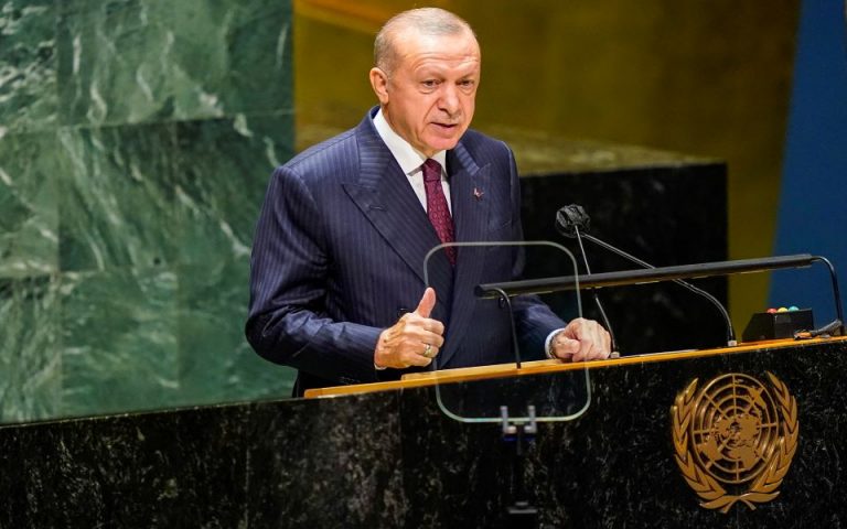 Ερντογάν προς τις ΗΠΑ: Θα χτυπήσουμε άλλες πόρτες για την άμυνά μας