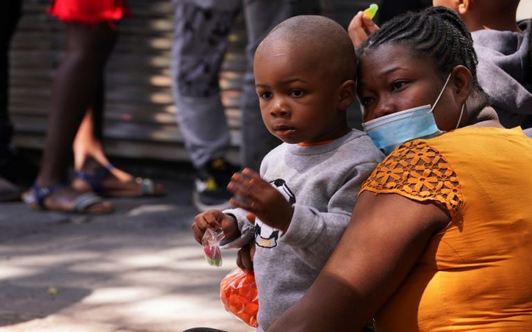 Η νέα μάστιγα της Covid: 1,1 εκατομμύριο παιδιά χωρίς γονείς