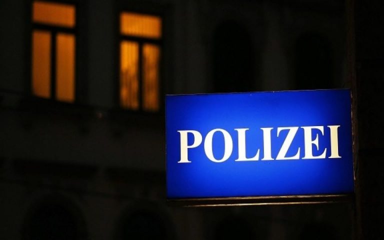 Γερμανία: Συνελήφθη ένοπλος που κρατούσε ομήρους σε λεωφορείο