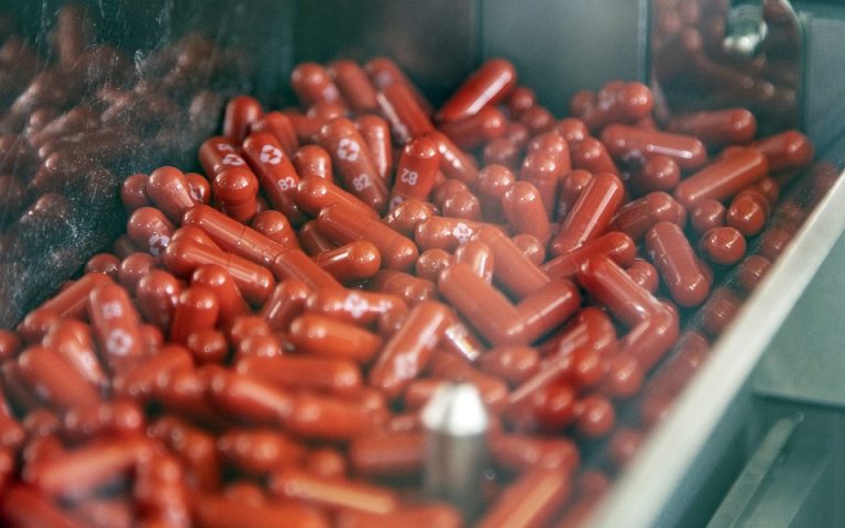 Μολνουπιραβίρη: Ελπιδοφόρο νέο φάρμακο για την αντιμετώπιση του κορωνοϊού