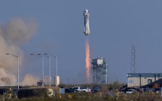 H Blue Origin θα μεταφέρει τους αστροναύτες της NASA στη Σελήνη