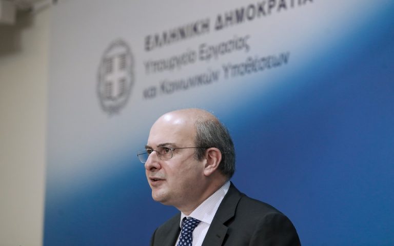 Κ. Χατζηδάκης στο «MR»: Μηδενισμός εκκρεμών συντάξεων αρχές 2022 – Αξιολόγηση και στα προγράμματα κατάρτισης