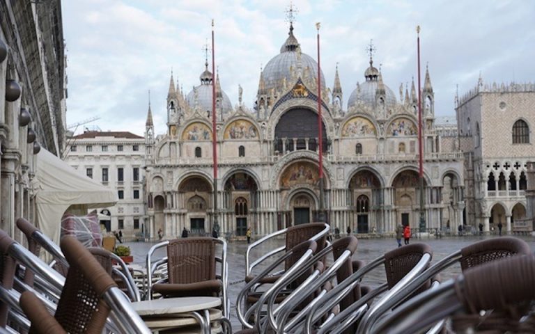 Βενετία: Είκοσι τρεις Έλληνες τουρίστες θετικοί στον κορωνοϊό