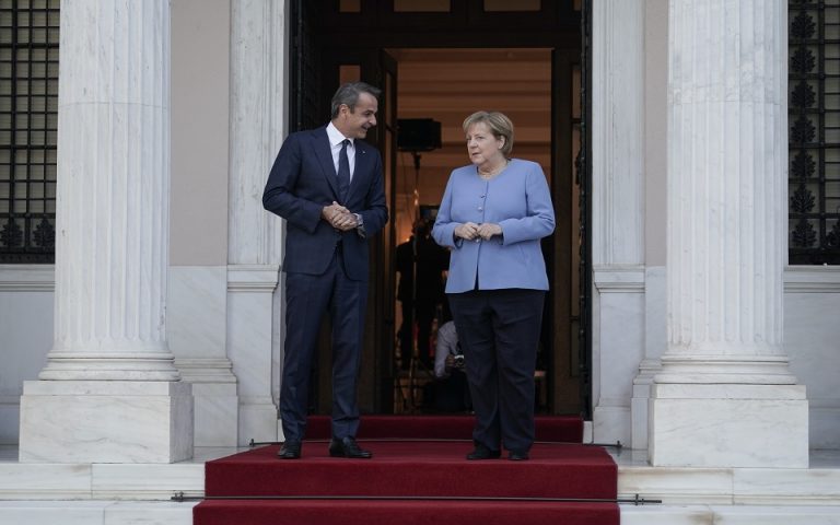 Μητσοτάκης: Η Ελλάδα δεν είναι πια εστία κρίσης – Μέρκελ: Γνωρίζω ότι ζήτησα πολλά από τους Έλληνες