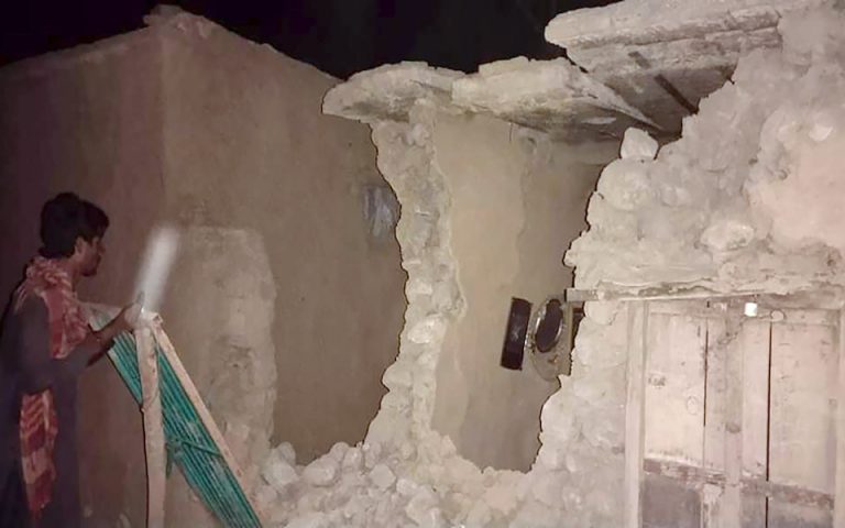 Σεισμός στο νότιο Πακιστάν – Τουλάχιστον 20 νεκροί