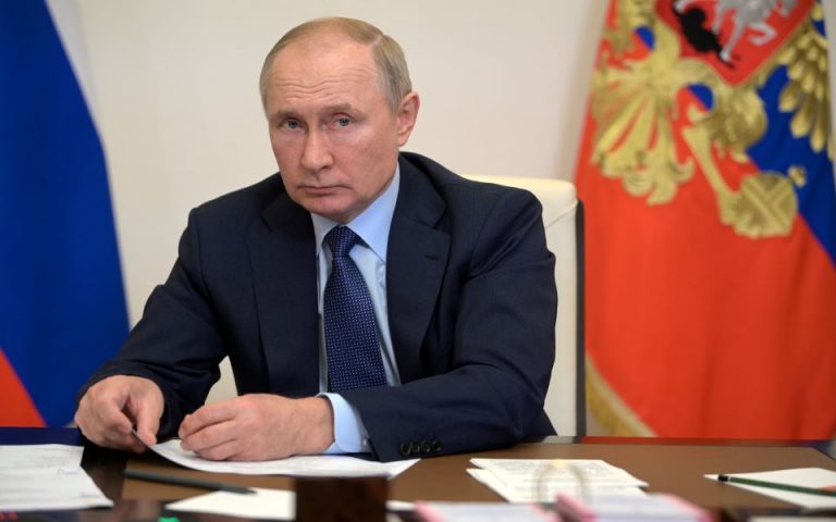Πούτιν: Αποδέχεται τα κρυπτονομίσματα, αλλά όχι για το εμπόριο πετρελαίου