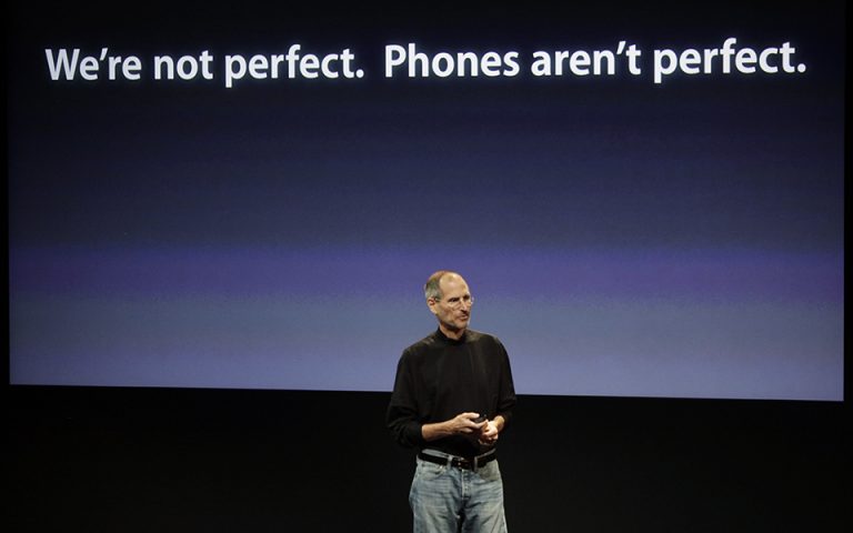 Γιατί ο Στιβ Τζομπς πέταξε το πρώτο iPhone στο πάτωμα