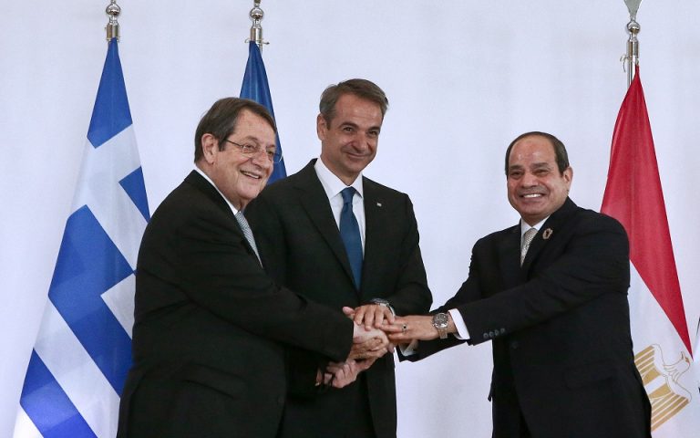 Κοινή διακήρυξη Ελλάδας – Κύπρου – Αιγύπτου: Βούληση για ενίσχυση της τριμερούς συνεργασίας