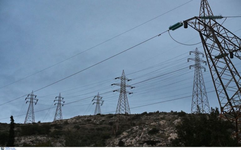 Σκρέκας: Τετραψήφιος αριθμός SOS για την επανασύνδεση του ηλεκτρικού ρεύματος