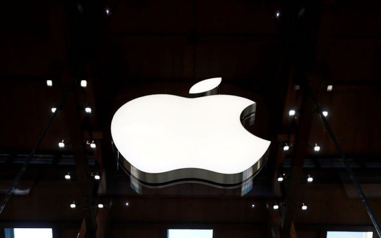 Apple στους εργαζόμενους: Μιλήστε ελεύθερα για τις συνθήκες εργασίας