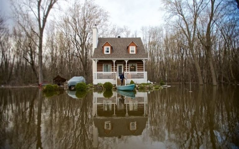 Καναδάς: Σφοδρές πλημμύρες – Έχουν εκκενωθεί χιλιάδες σπίτια