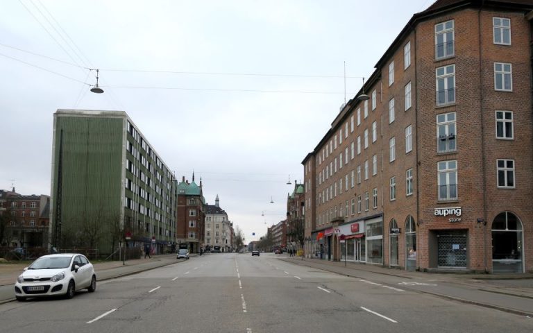 Δανία: Επαναφέρει το «πάσο κορωνοϊού» εν μέσω του τρίτου «κύματος» της πανδημίας