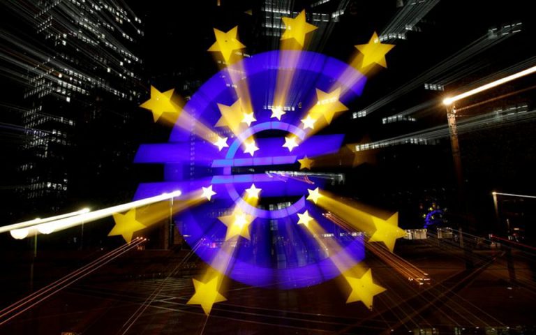 Bloomberg: Οι ειδικοί βλέπουν «ταβάνι» στο 3,25% για τα επιτόκια της ΕΚΤ 