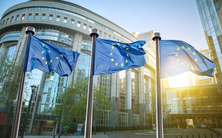 Κομισιόν: Έγκριση προγραμμάτων 1,98 δισ. ευρώ στο πρόγραμμα Ψηφιακή Ευρώπη