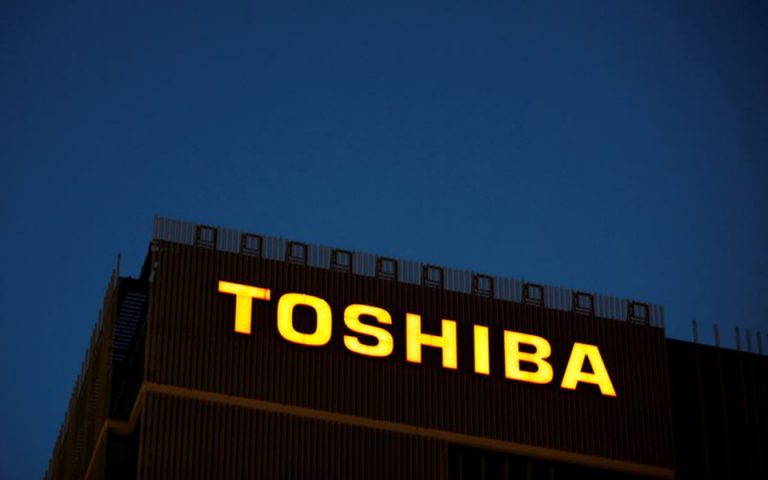 Toshiba: Γιατί προχωράει σε σπάσιμο τριών νέων εταιρειών  
