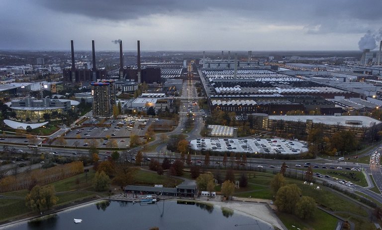 Γερμανία: Ευρεία πτώση των βιομηχανικών παραγγελιών τον Οκτώβριο