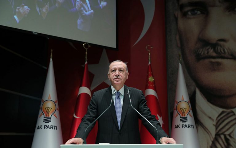 Τουρκία: Με την πλάτη στον τοίχο ο Ερντογάν;