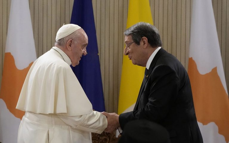 Στην Κύπρο ο Πάπας Φραγκίσκος – το Σάββατο στην Ελλάδα