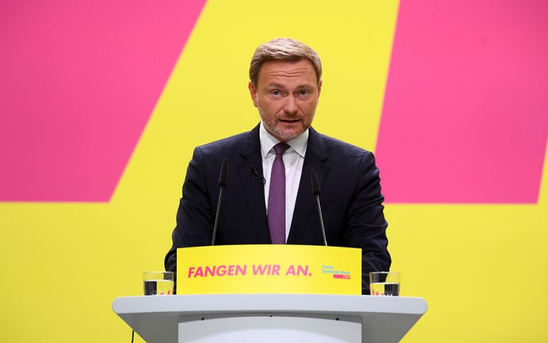 Γερμανία: Πράσινο φως του FDP στην κυβέρνηση υπό τον Σολτς