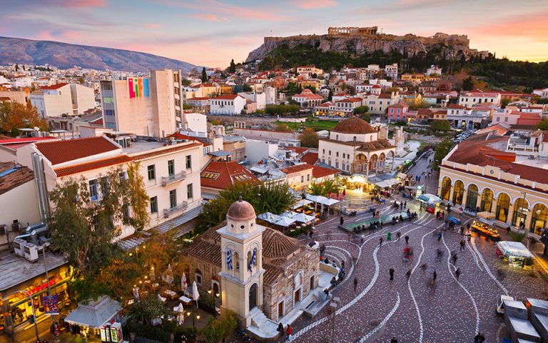 Αθήνα: Αισιοδοξία για άνοδο του τουρισμού το 2022