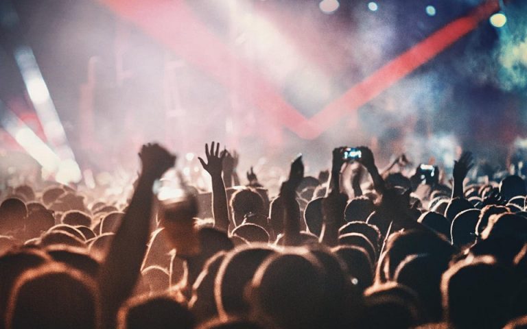 Sold out συναυλίες δίχως… θεατές