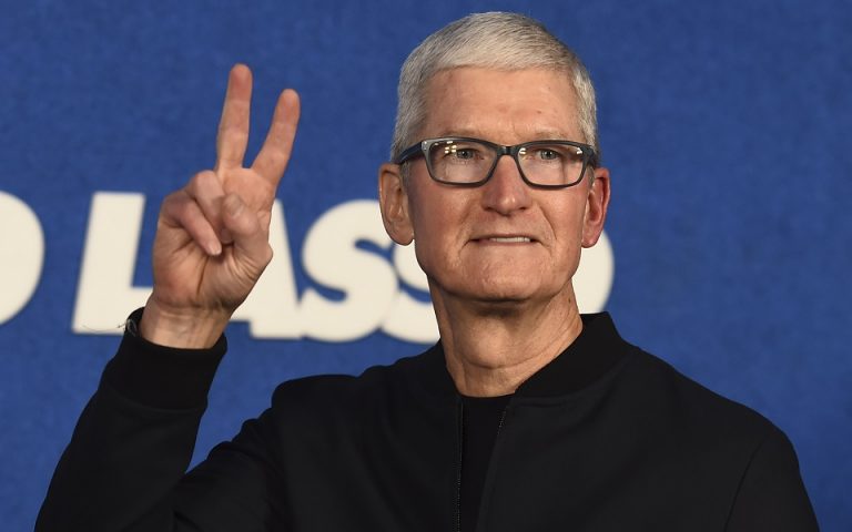 Apple: Οι μέτοχοι συντάσσονται με το ΔΣ και απορρίπτουν προτάσεις από συντηρητικές ομάδες