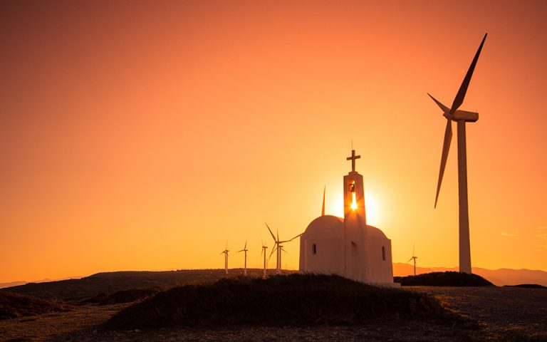 Αιολική ενέργεια: Στα 4.451 MW η ισχύς στην Ελλάδα – μειώθηκε η ανάπτυξη