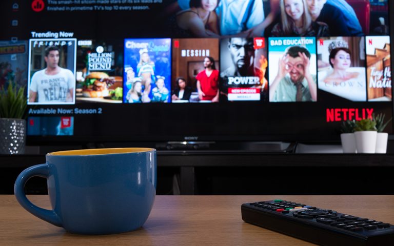 Netflix: Γιατί ανεβάζει το κόστος της συνδρομής;