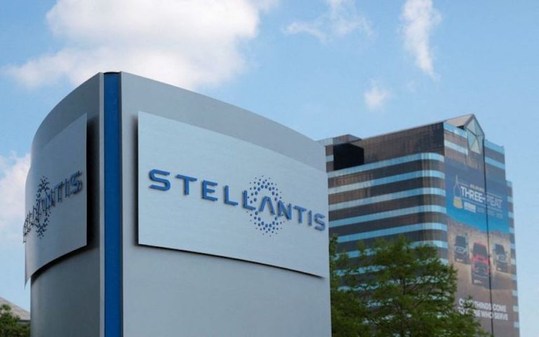Stellantis: Διακόπτει τις εξαγωγές της προς την Ρωσία