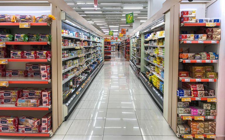 «Shrinkflation»: Η τακτική για… έμμεσες ανατιμήσεις στα ράφια των σούπερ μάρκετ