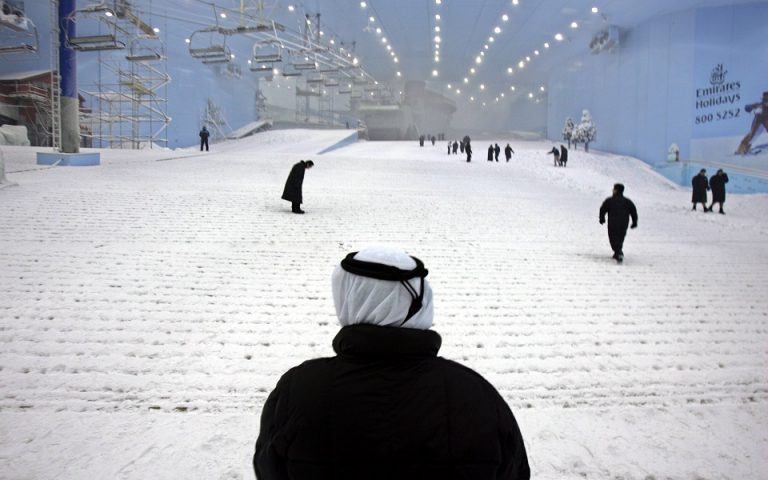 Έρημος, χιόνι και σκι – Πώς το Ντουμπάι μπαίνει στον χάρτη των χειμερινών  σπορτς | Moneyreview.gr