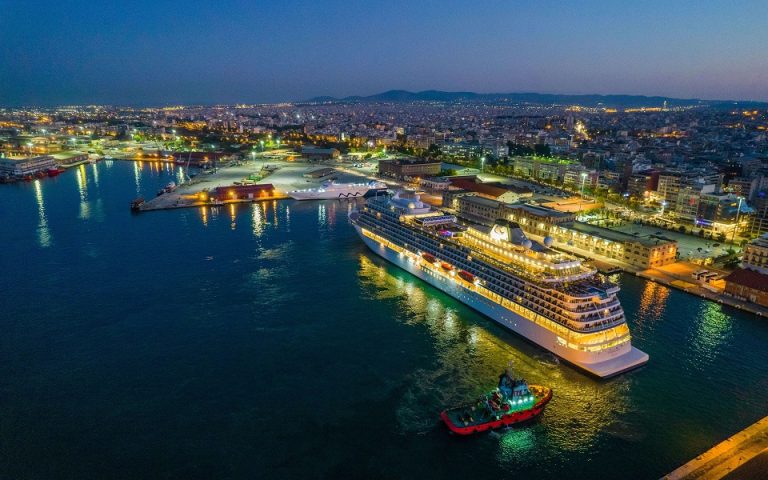 Το πρώτο κρουαζιερόπλοιο στην Θεσσαλονίκη – Δυναμικό ξεκίνημα στη νέα σεζόν