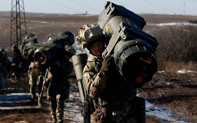 Oυκρανία: Στρατεύματα βομβαρδίζουν προάστια του Ντανιέτσκ
